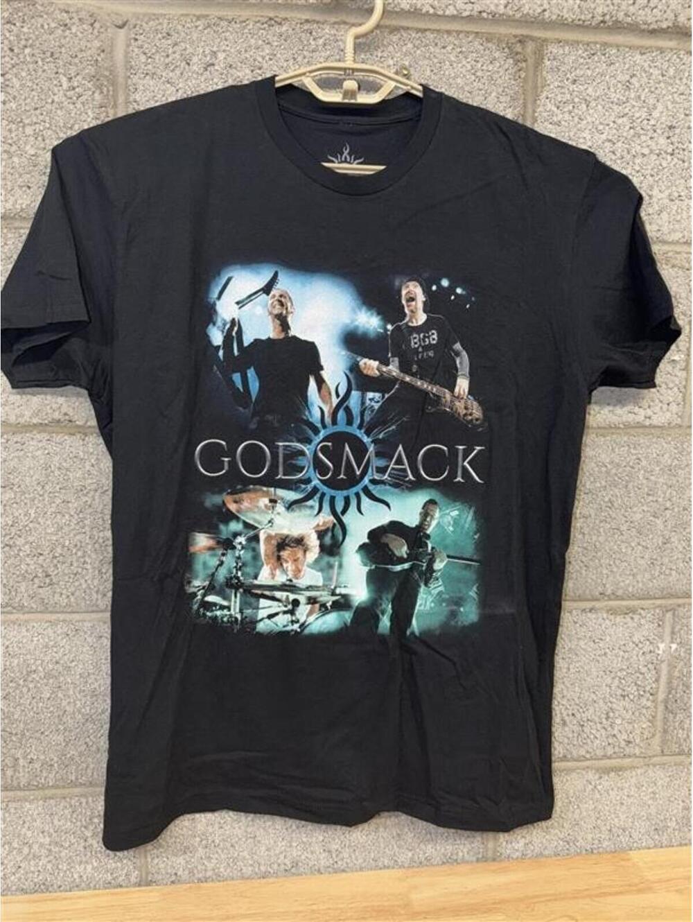 Godsmack 2019 World Tour Tee Size L Rock Band Graphic Shirt